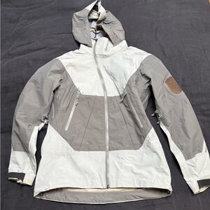 Arc'teryx Light Gray Sidewinder GoreTex Jacket